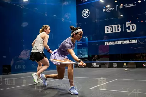 افتتاح حماسي لمنافسات ربع النهائي في بطولة الجونة الدولية للإسكواش 2025